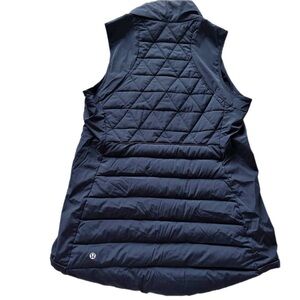 Women's Navy blue Lululemon dress down jacket